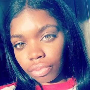 Meet your Posher, Coria